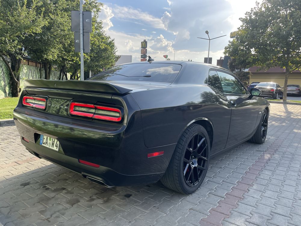 Dodge Challenger 6,4 SRT 8 Hemi,benzina/GPL