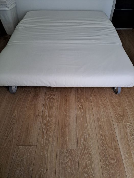 Vând pat extensibil