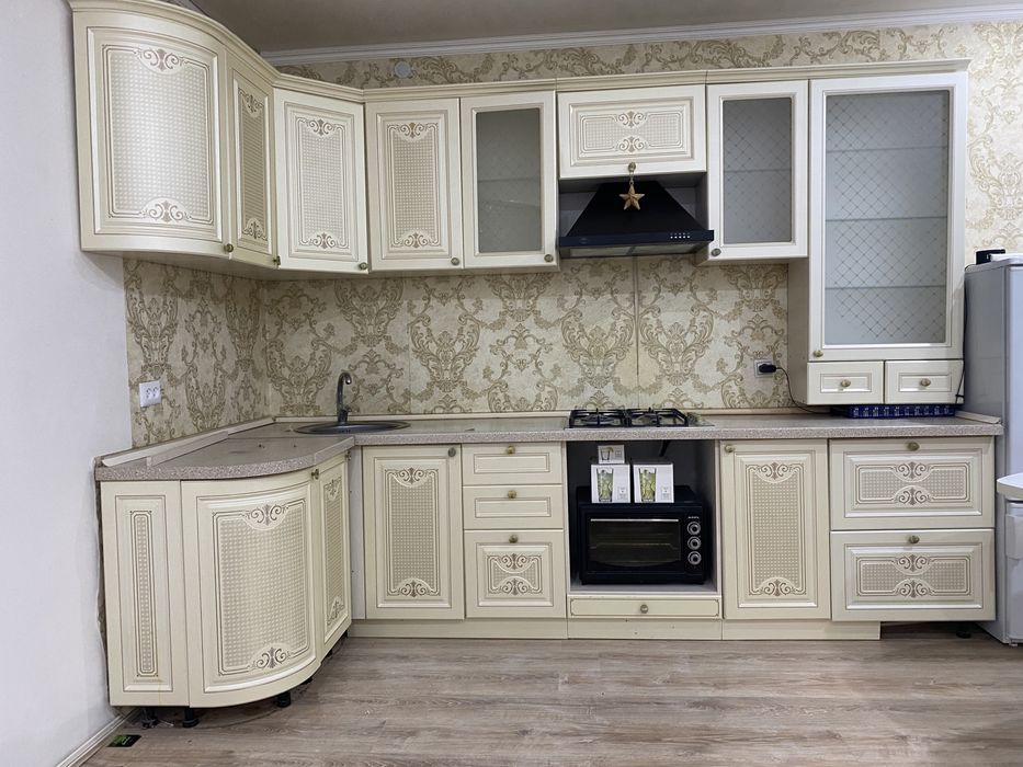 Продам куханый гарнтирур