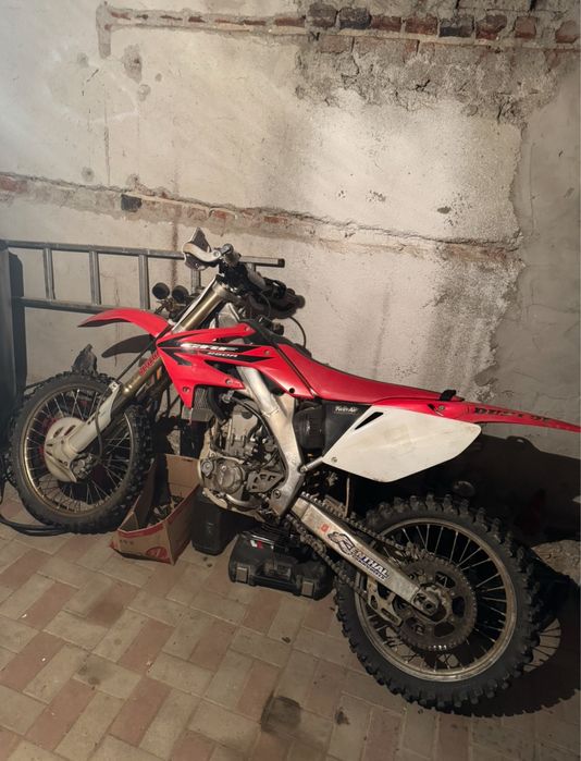 Vând Honda Crf 250 2009 ca nouă !