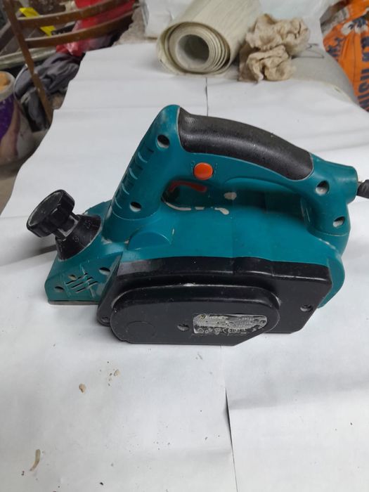 Продам ЭЛЕКТРОИСТРУМЕНТЫ в рабочем состоянии