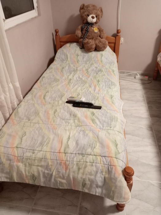 3 единични легла.