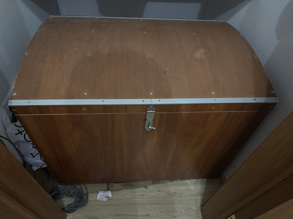 Сундук продается