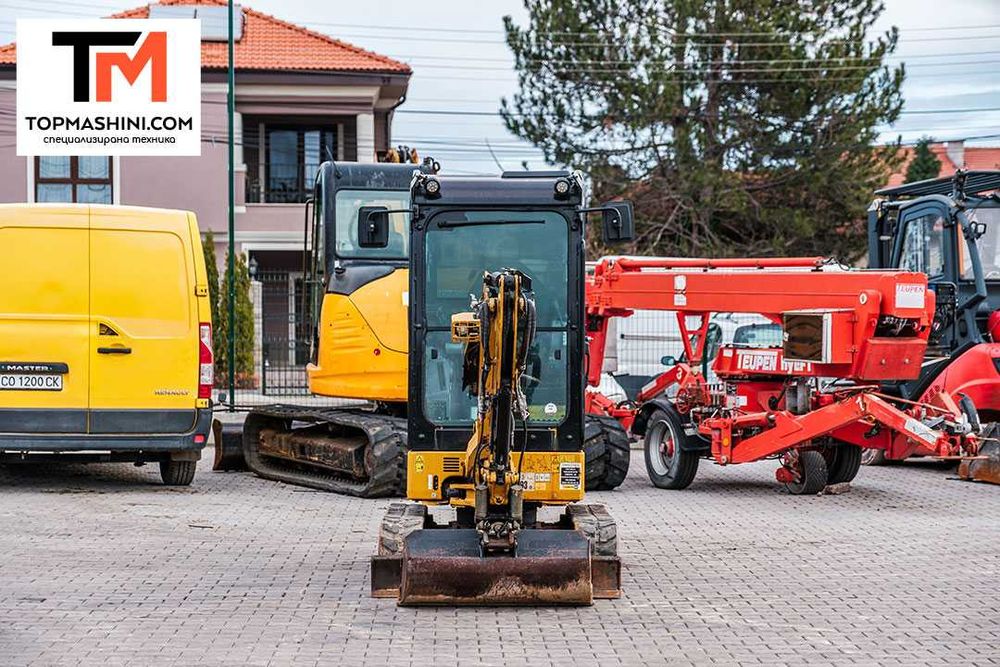 Мини багер CAT 301.8