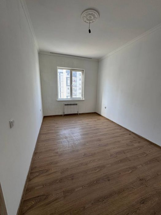 Motrid 3 xonali 87 kvadrat uy sotiladi