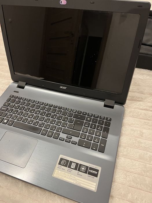 Лаптоп ACER - intel core i3 с чанта