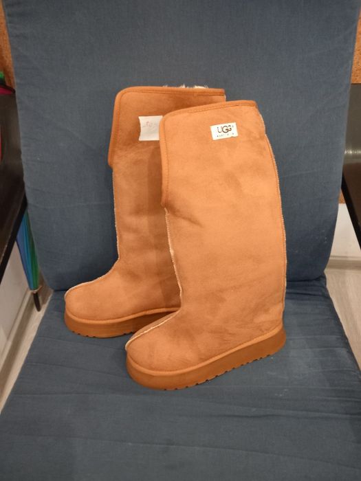 UGG mărimea 38,îmblănite,foarte călduroase