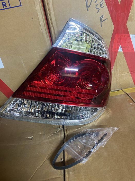 Задние фанари на Toyota камри 35