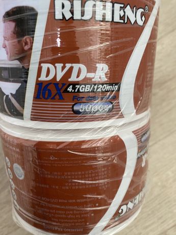 Dvd диски новые в упаковке 50 шт