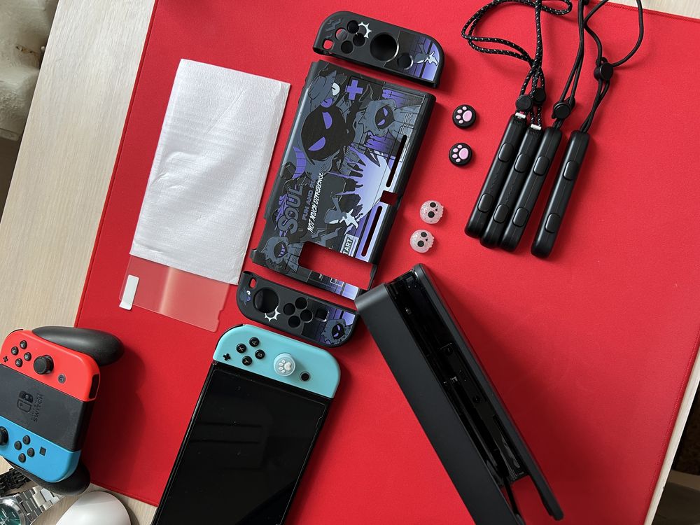 Nintendo Switch OLED в полном комплекте идеал