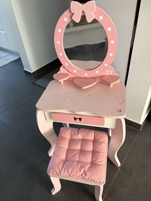 Masa de machiaj copii