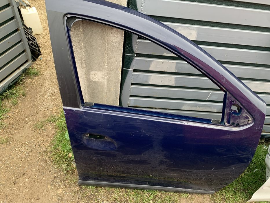 Usa fata Dacia Logan/Sandero dreapta an 2013/2014/2015/2016/2017/2020