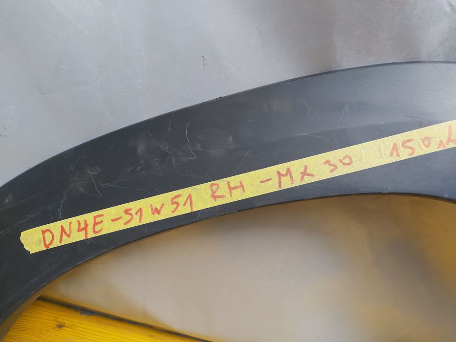 Лайсна  калник мазда мх30 Mazda MX30