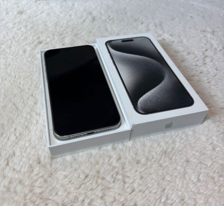 iPhone 15 Pro Max 256gb sau schimb cu Samsung S24 Ultra .