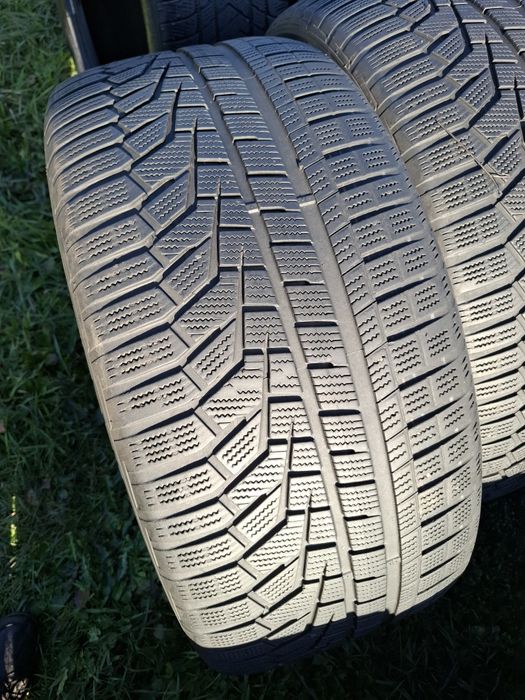 Vand 1 sau 2 anvelope 285 45 21 hankook de iarna dot 2020