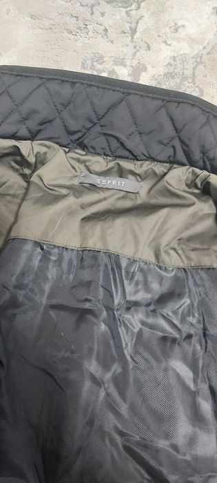 Vand geaca dama marimea 36 marca Esprit