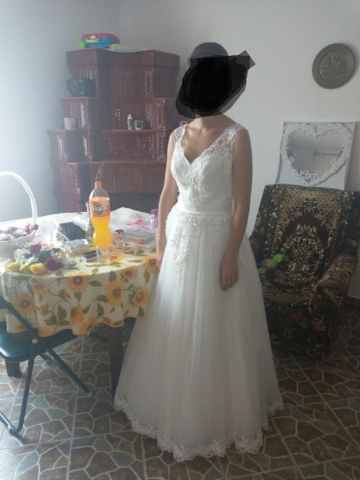 Rochie mireasa purtata o data