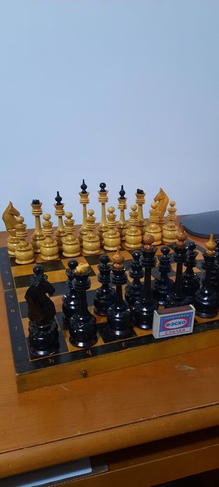 Шахматы, Ручная работа.
