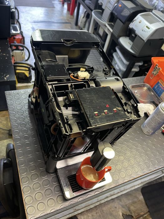 Сервиз за Кафеавтомати и Кафемашини Saeco | Philips | Jura | Delonghi