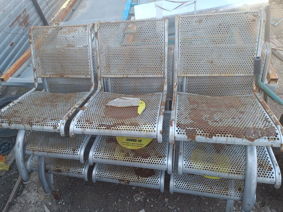 Продам металлические скамейки 15000 тенге