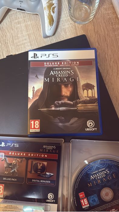 Pachet 2 controllere Ps5 + Assassins Creed Mirage Steelbook