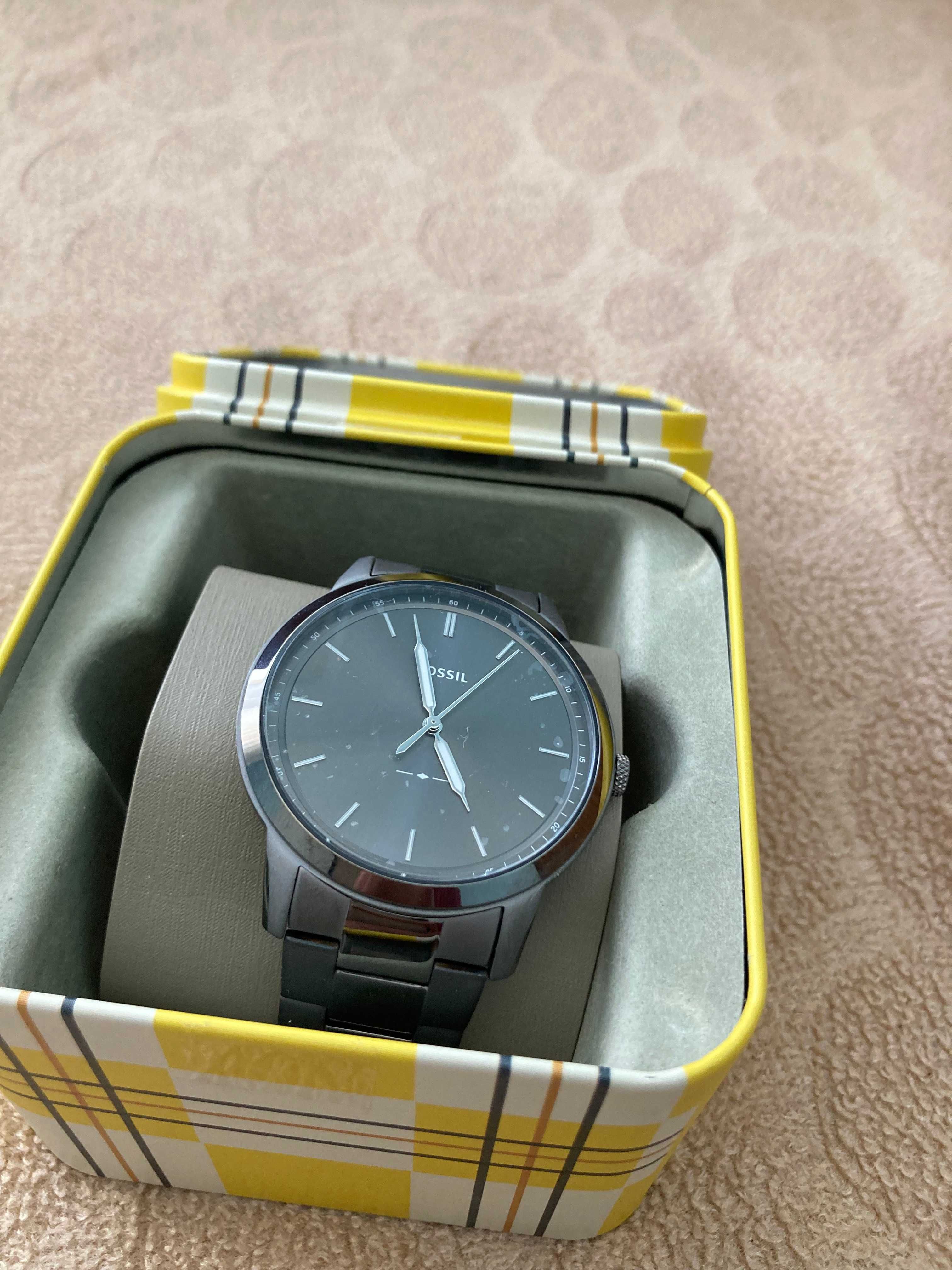 Fossil, Часовник The Minimalist с неръждаема стомана, Тъмносребрист