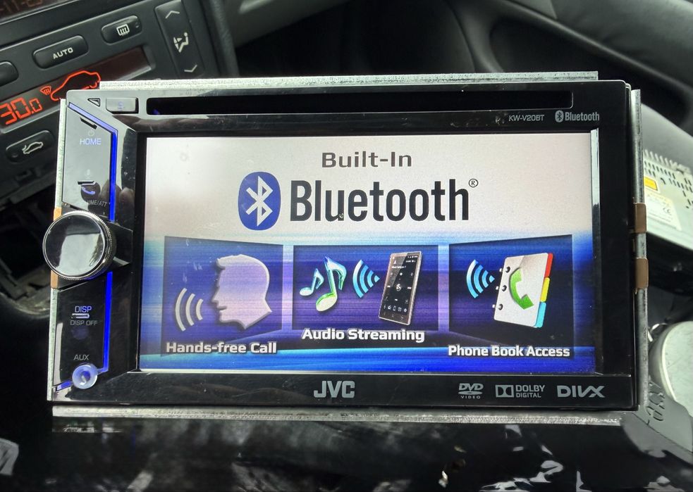 Мултимедия JVC 2DIN – Bluetooth, USB, DVD, отлично състояние