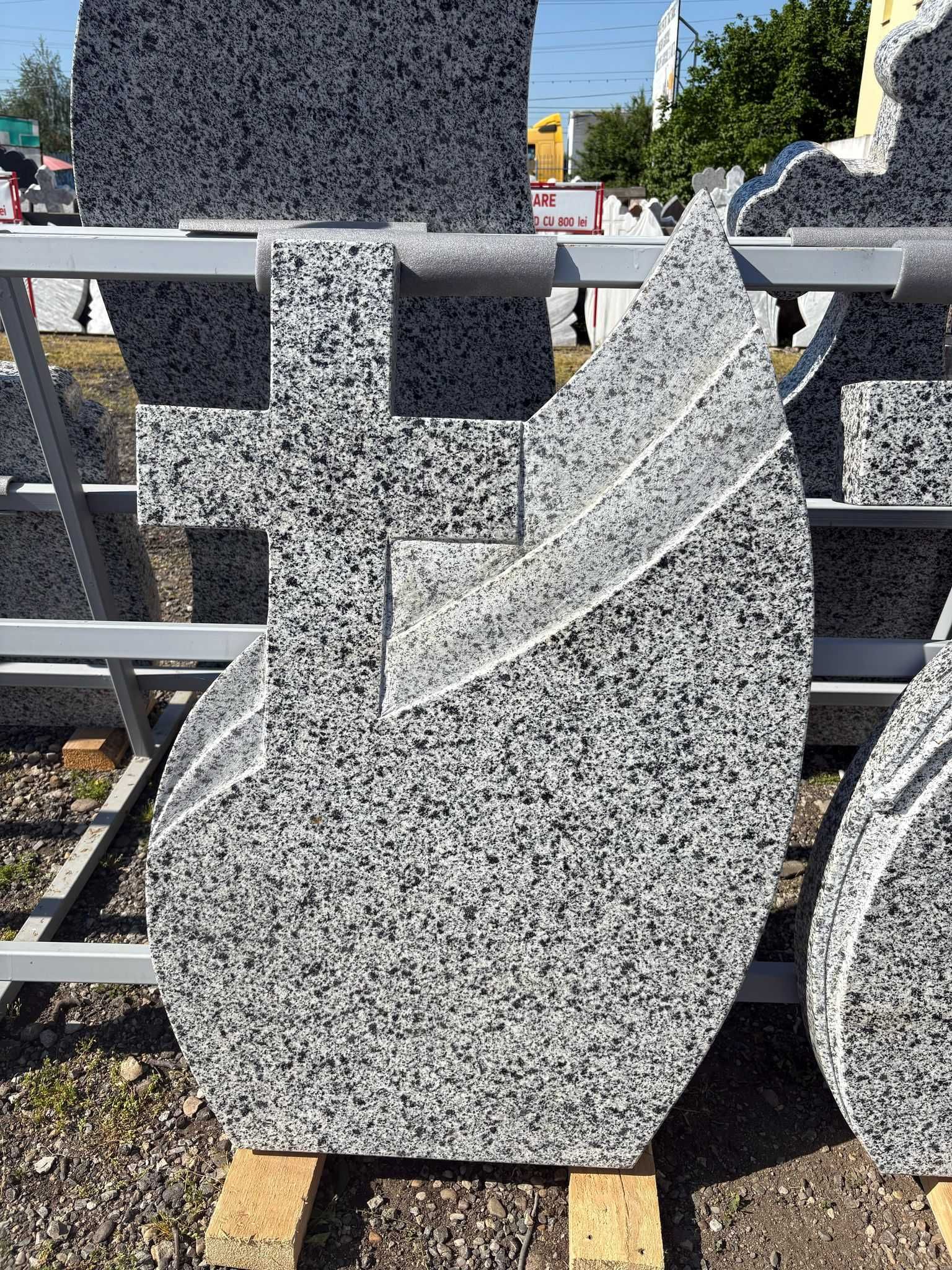 Monumente funerare 15% reducere