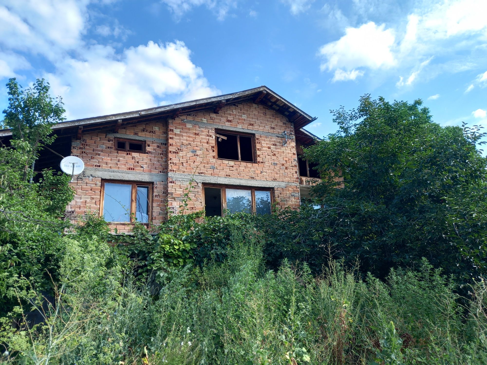 Продавам къща в Гр.Твърдица