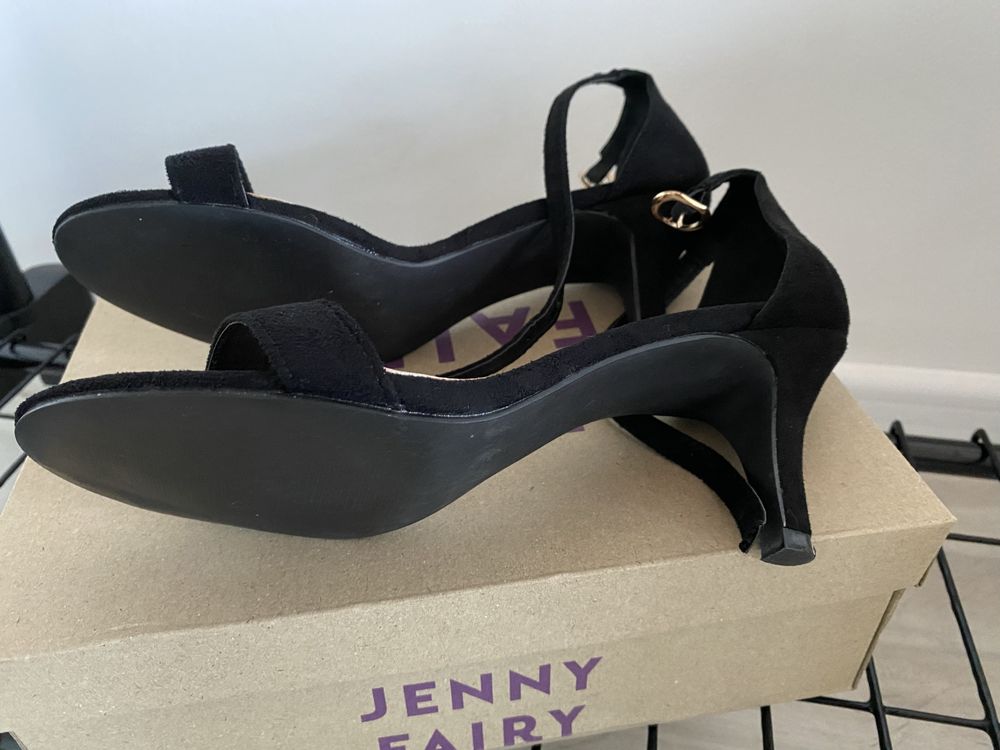 Sandale negre elegante toc cui catifea