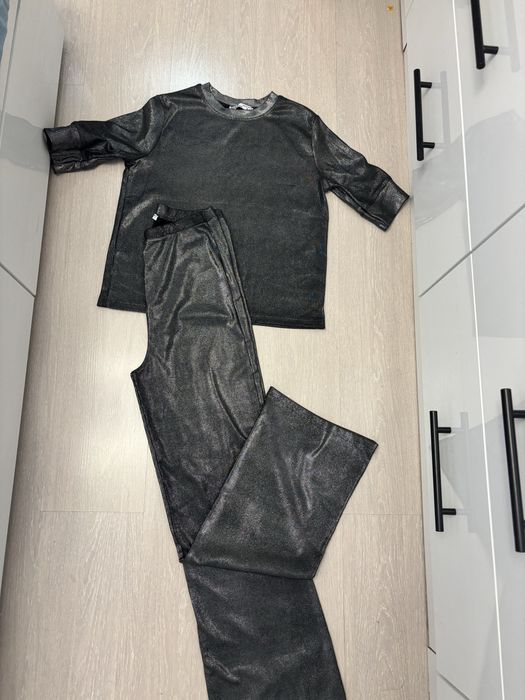 Дамски сет от две части