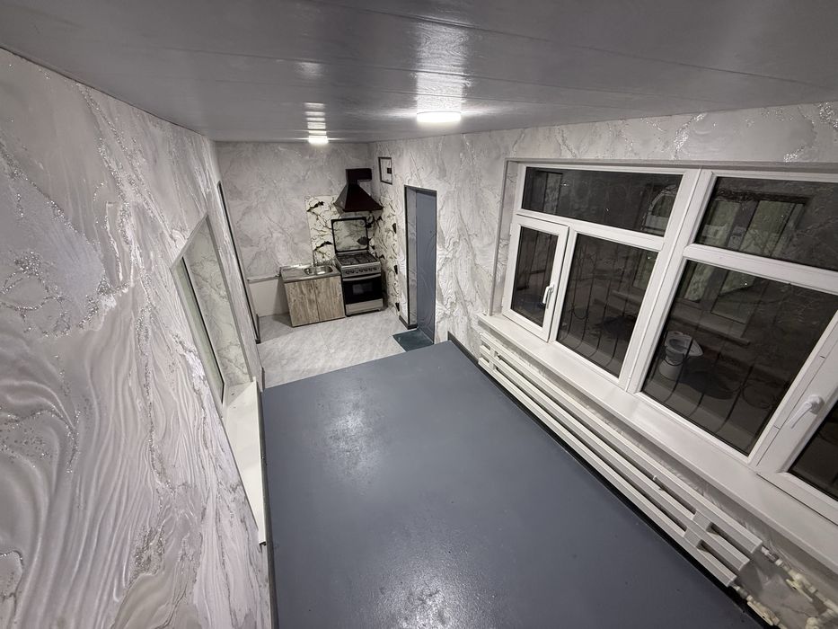 Квартира дом 1 этаж 3 комнатная Янгибазар центр Юкоричирчик