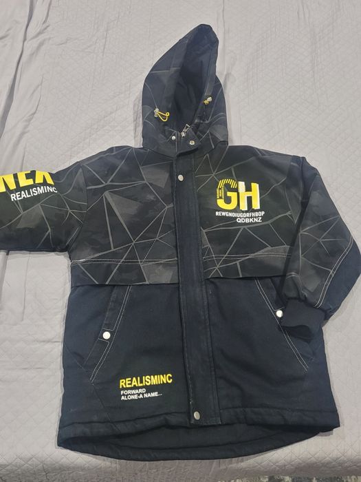 Осенняя куртка на мальчика