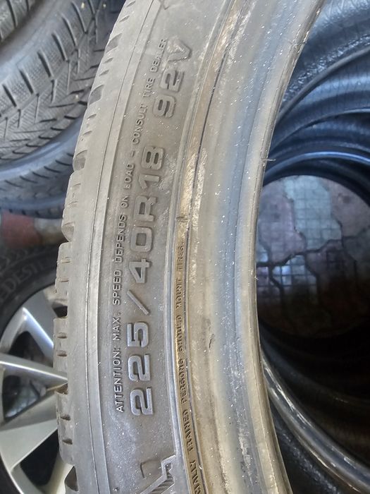 Cauciucuri 225 40 18