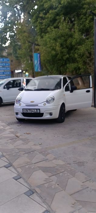 Matiz 2.300$ kelishladgan joyi bor