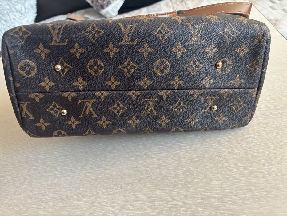 Дамска чанта Louis Vuitton