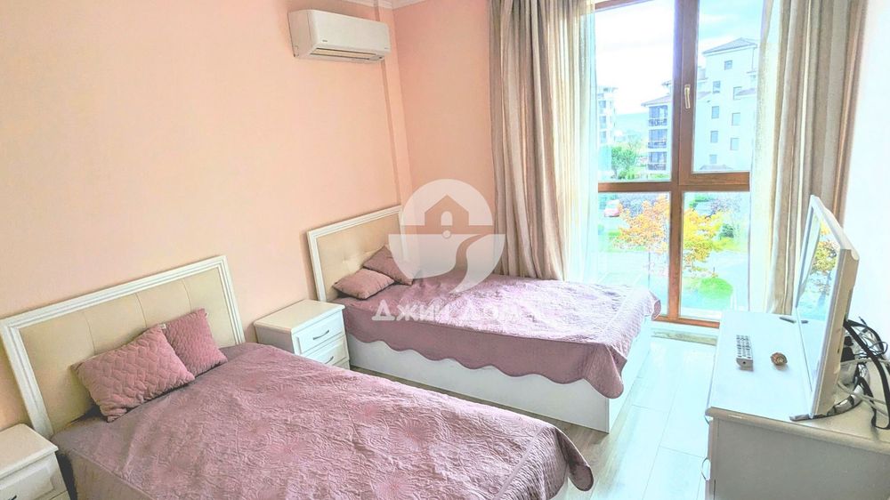 Тристаен апартамент с ГЛЕДКА ПЛАНИНА в к-с „Лонг Бийч“, с. Шкорпиловци