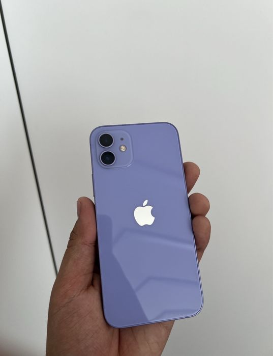 Iphone 12 sotiladi telefon ideal aybi yoq hamma joyi radnoy .