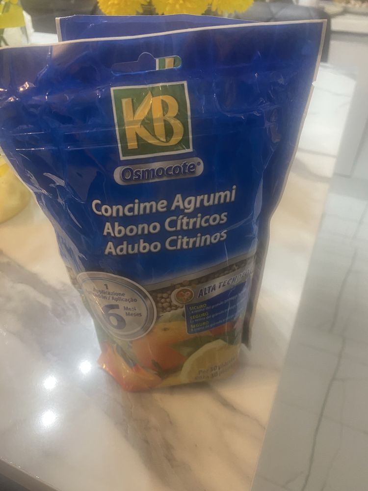 Angrasamant pentru citrice de lunga durata