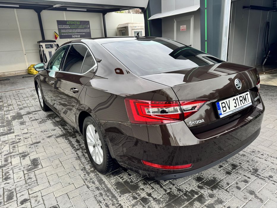 Vand Skoda Superb 2.0 Tdi DSG
