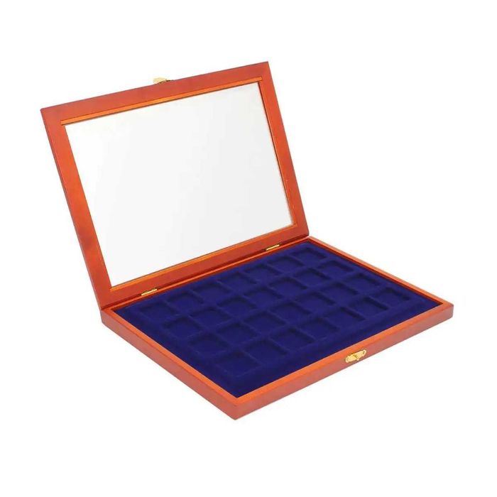 Луксозна дървена витрина SAFE за монети с различни отвори на монетите!