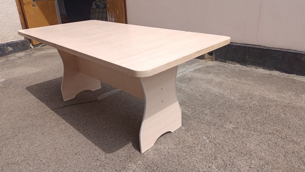 Срочно. Стол кухонный...