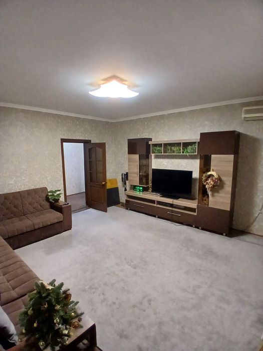 Продается квартира массив водник 3х комнатная (RV33)