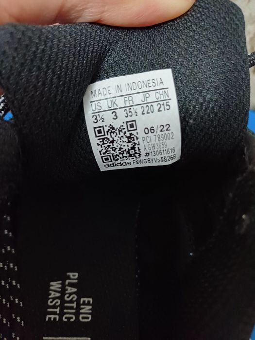 Adidas Nr 35 și 1/2