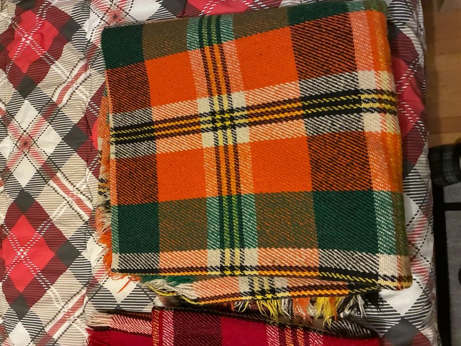 Родопски одеяла 2 броя 30лв