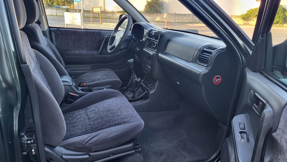 Vând Opel frontera 4X4cu acte la zi motor 2,2 diesel impecabil [OFER F