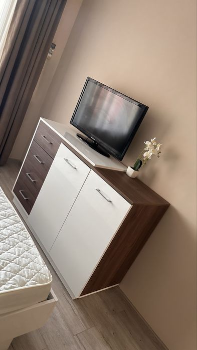 Дава се под наем Тристаен апартамент в Свиленград - 110 кв.м за 663 € - Снимка #4