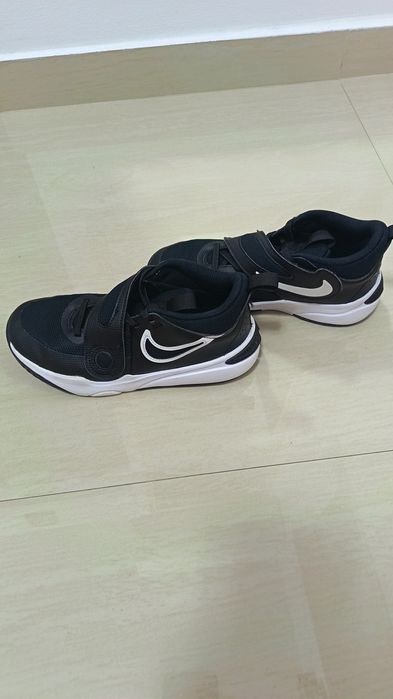 Adidasi Nike  pentru baschet