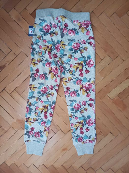 Bluza  pantalon geaca fusta rochie ghete jucarii  NOI bebe fata fete