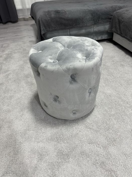 Taburet pluș/catifea, gri deschis, 38x38cm, NOU